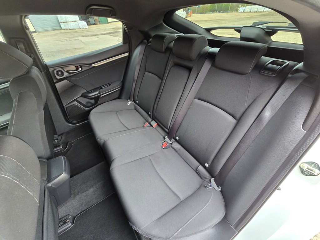 Used Honda Civic 2017 for sale - 77734052: Photo 54