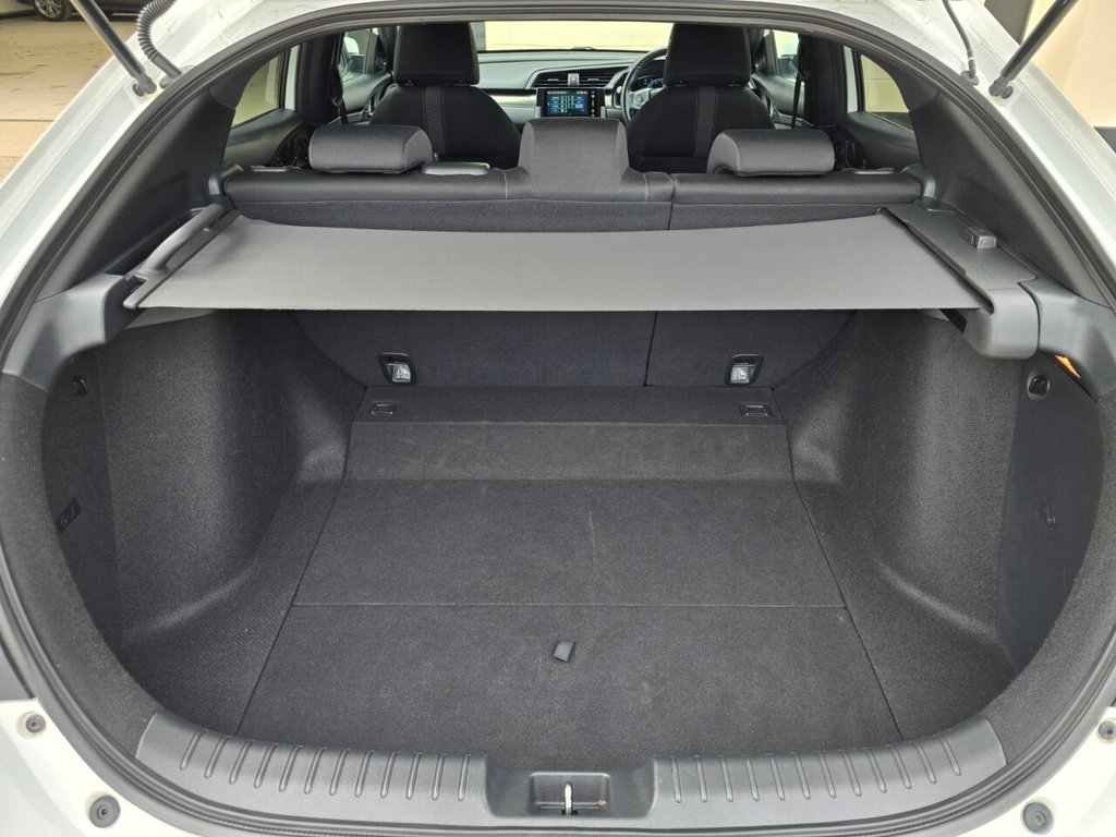 Used Honda Civic 2017 for sale - 77734052: Photo 57