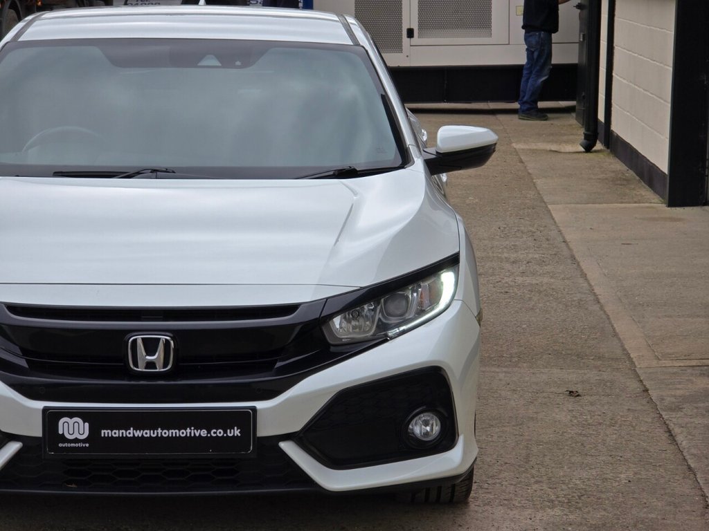 Used Honda Civic 2017 for sale - 77734052: Photo 9