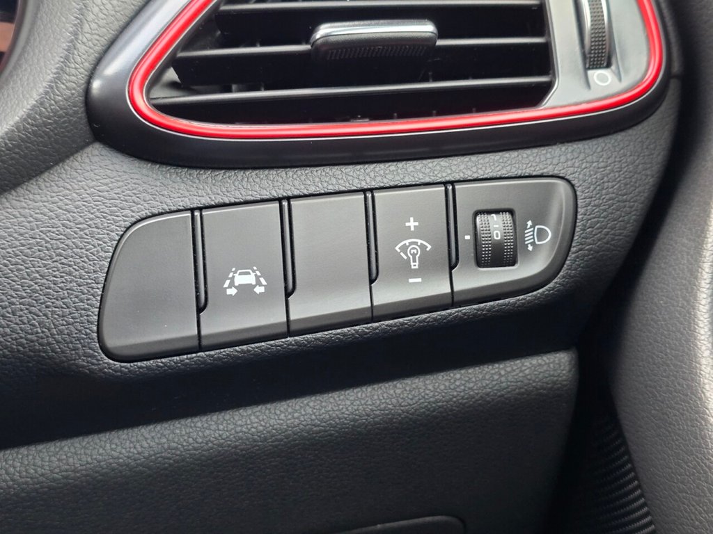 Used Hyundai i30 2019 for sale - 76867661: Photo 46