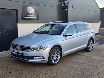 Used Volkswagen Passat 2019 for sale - 76867604: Photo