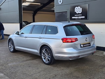 Used Volkswagen Passat 2019 for sale - 76867604: Photo