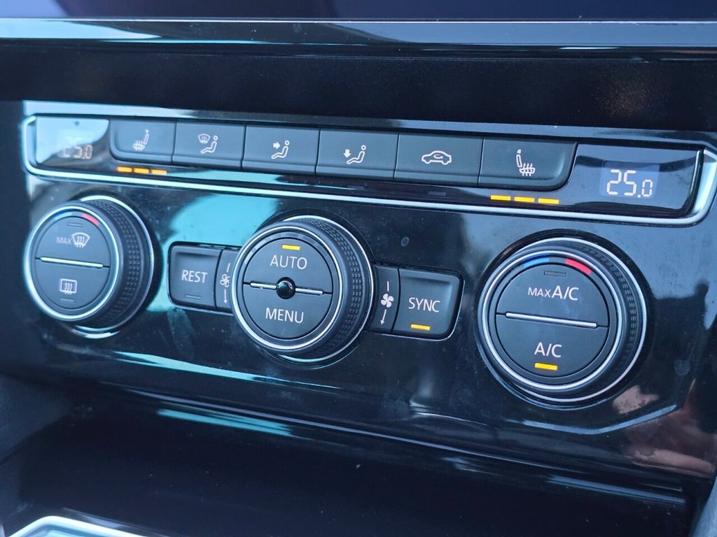 Used Volkswagen Passat 2019 for sale - 76867604: Photo 50