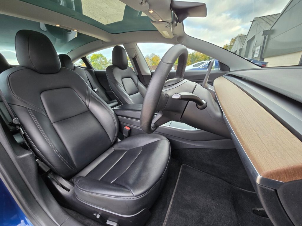 Used Tesla Model 3 2019 for sale - 76867383: Photo 19