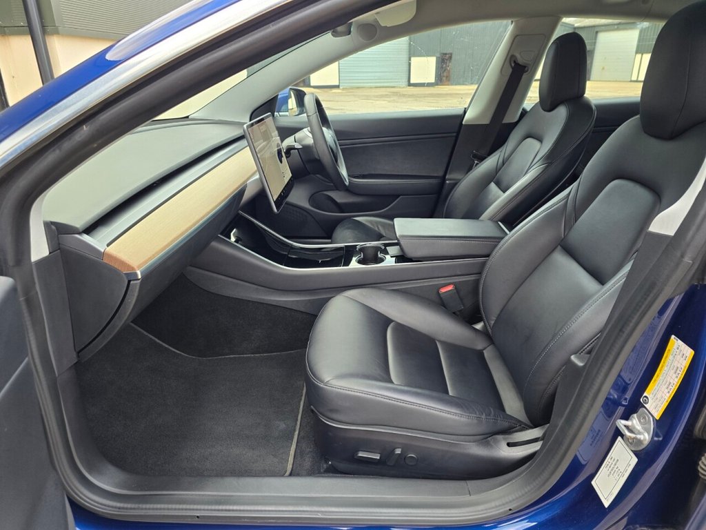 Used Tesla Model 3 2019 for sale - 76867383: Photo 22