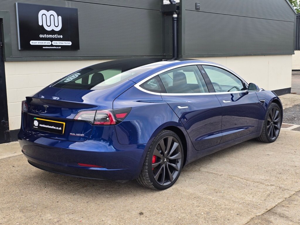 Used Tesla Model 3 2019 for sale - 76867383: Photo 3