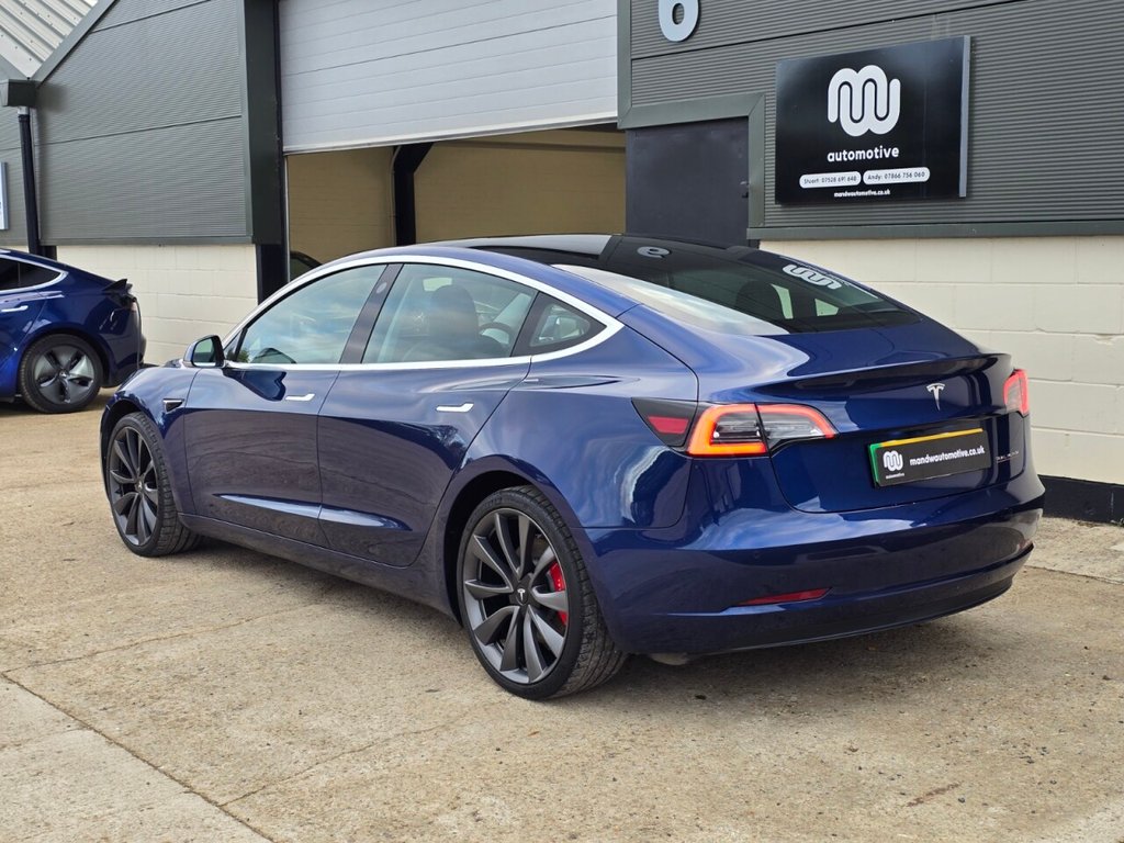 Used Tesla Model 3 2019 for sale - 76867383: Photo 4