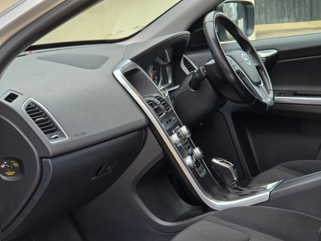 Used Volvo XC60 2015 for sale - 77037757: Photo 23