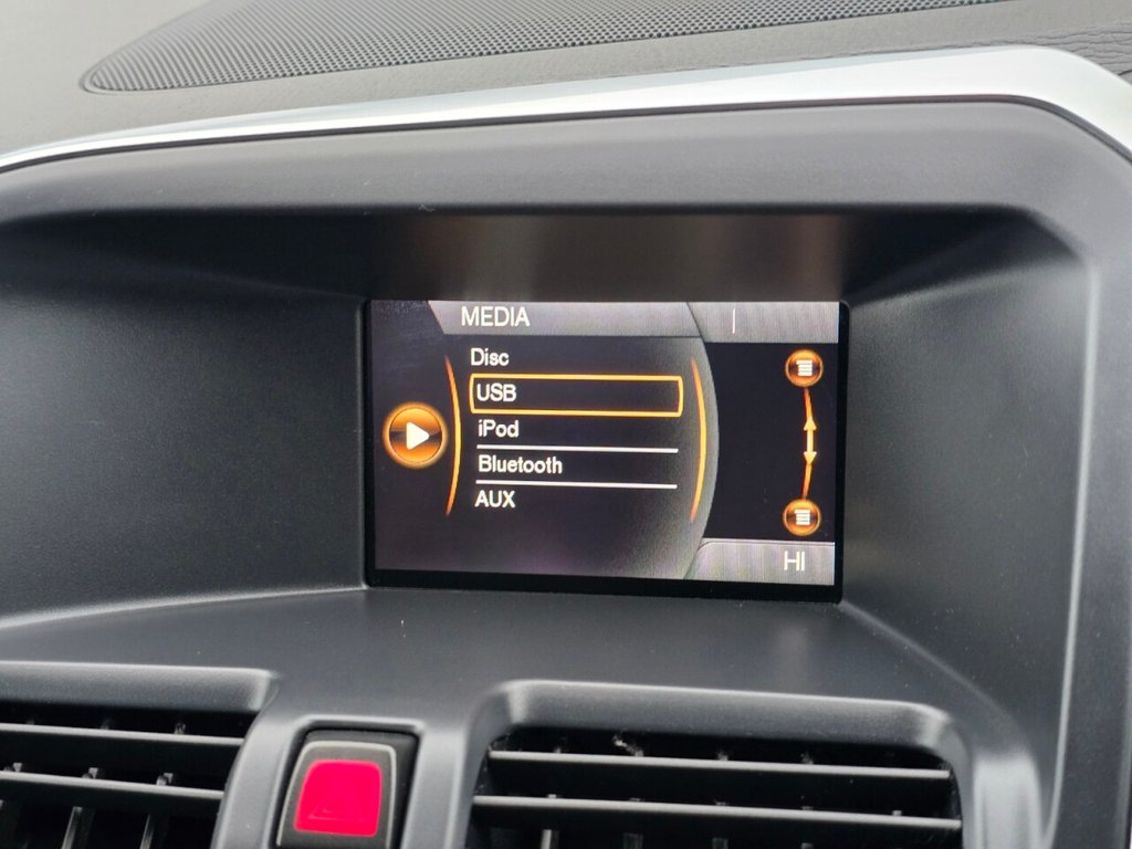 Used Volvo XC60 2015 for sale - 77037757: Photo 45