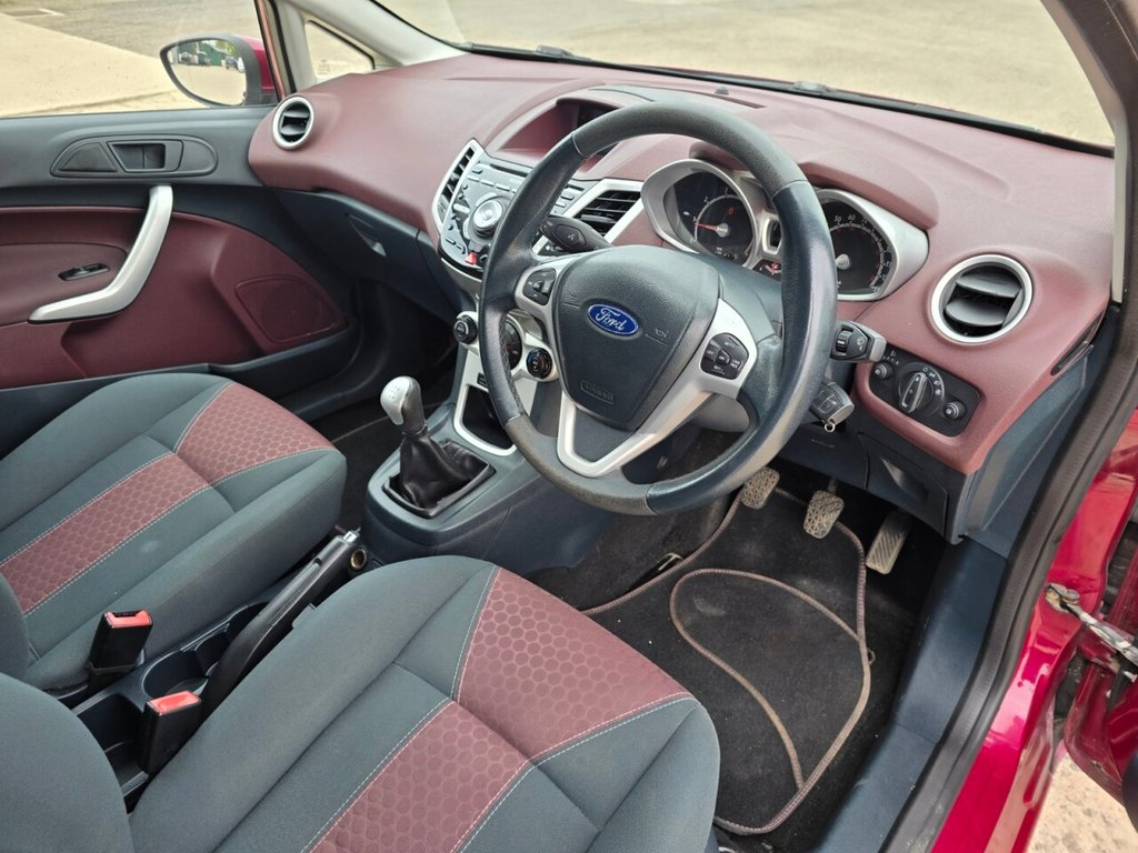 Used Ford Fiesta 2011 for sale - 78180956: Photo 10