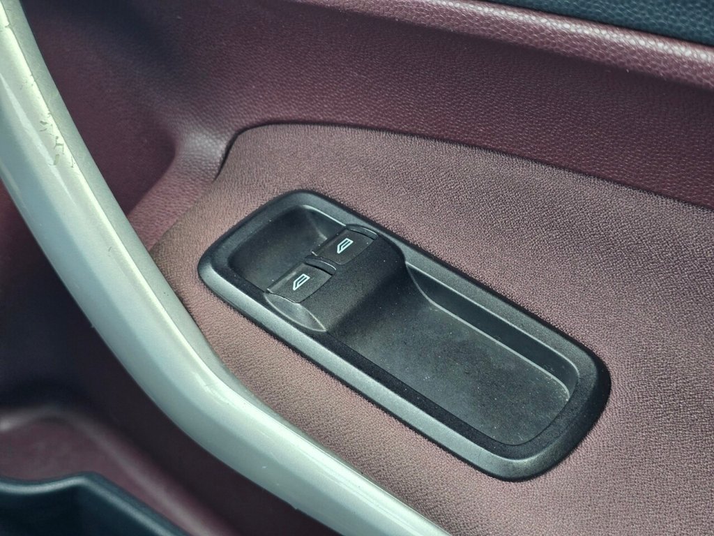 Used Ford Fiesta 2011 for sale - 78180956: Photo 25