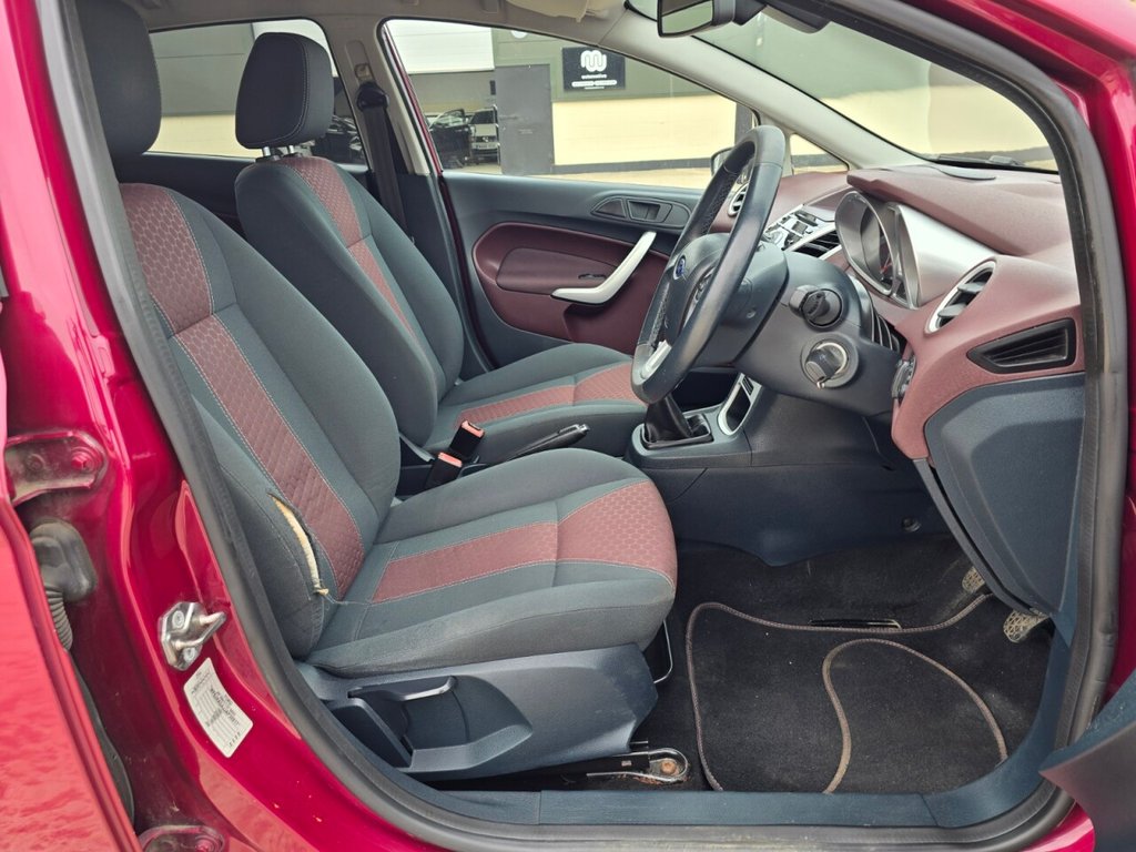 Used Ford Fiesta 2011 for sale - 78180956: Photo 9