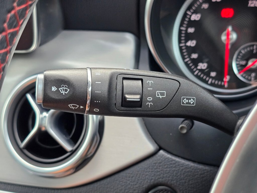 Used Mercedes-Benz GLA 2018 for sale - 76867487: Photo 38