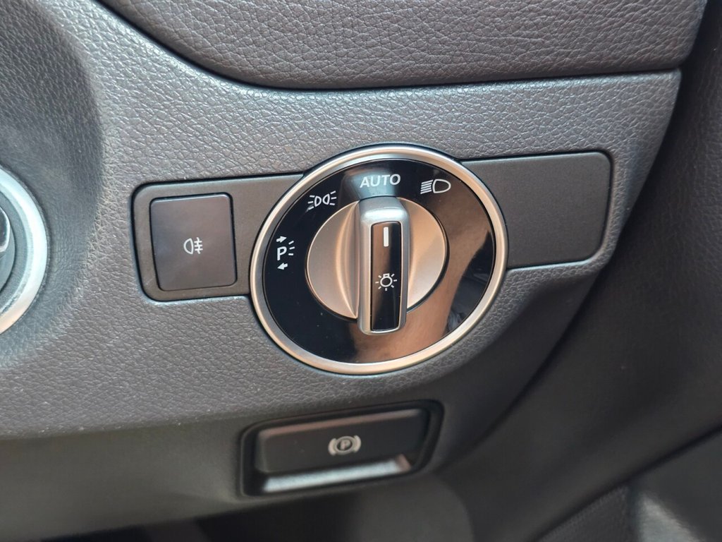 Used Mercedes-Benz GLA 2018 for sale - 76867487: Photo 41