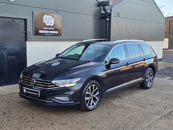 Used Volkswagen Passat 2022 for sale - 76909978: Photo