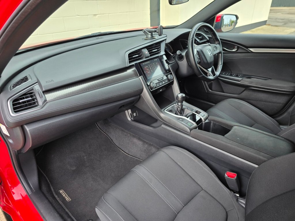 Used Honda Civic 2017 for sale - 77904730: Photo 21