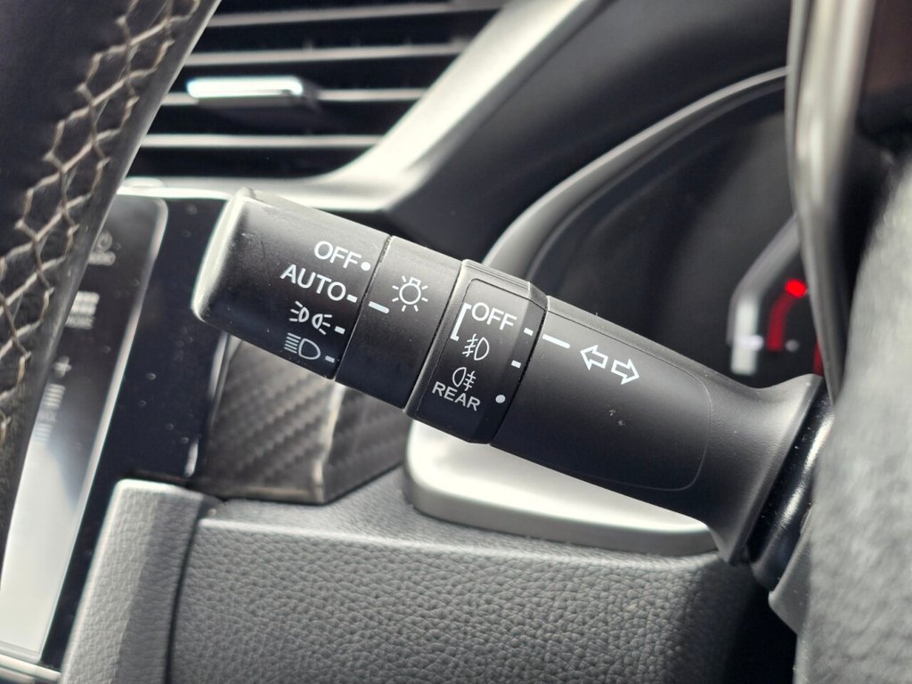 Used Honda Civic 2017 for sale - 77904730: Photo 33