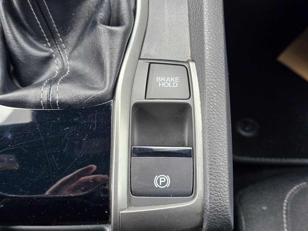 Used Honda Civic 2017 for sale - 77904730: Photo 59