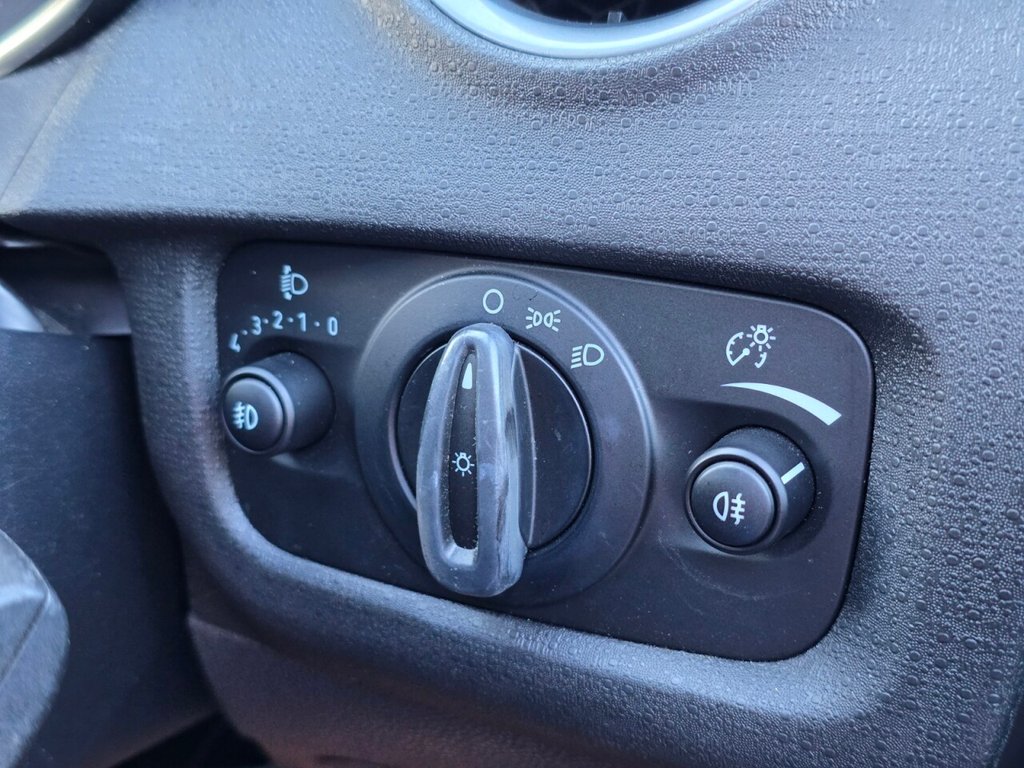 Used Ford Fiesta 2017 for sale - 77437009: Photo 30