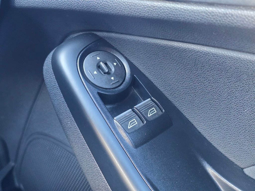 Used Ford Fiesta 2017 for sale - 77437009: Photo 31