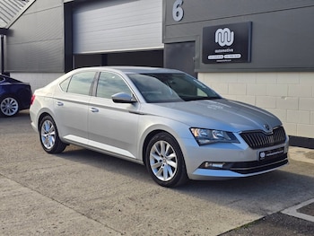 Used Skoda Superb 2017 for sale - 76867297: Photo