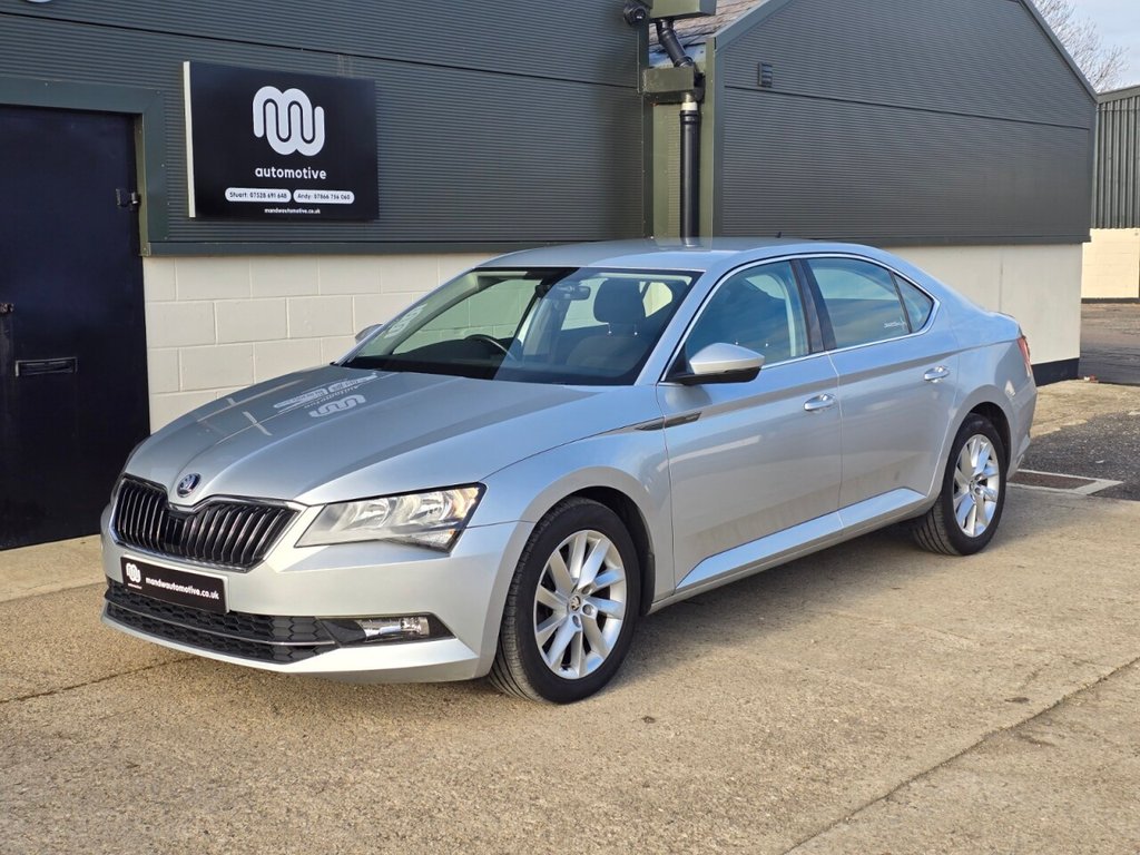 Used Skoda Superb 2017 for sale - 76867297: Photo 2