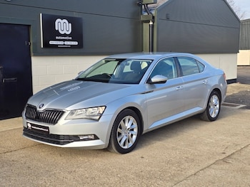 Used Skoda Superb 2017 for sale - 76867297: Photo