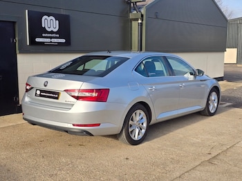Used Skoda Superb 2017 for sale - 76867297: Photo