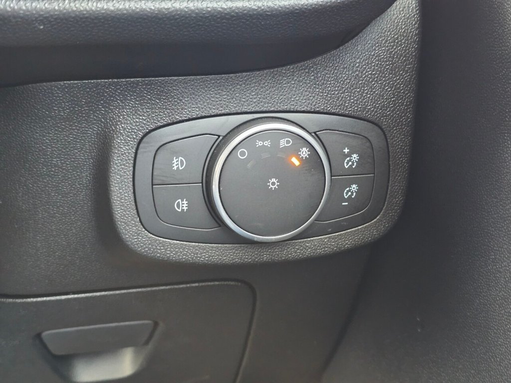 Used Ford Fiesta 2018 for sale - 76867372: Photo 32