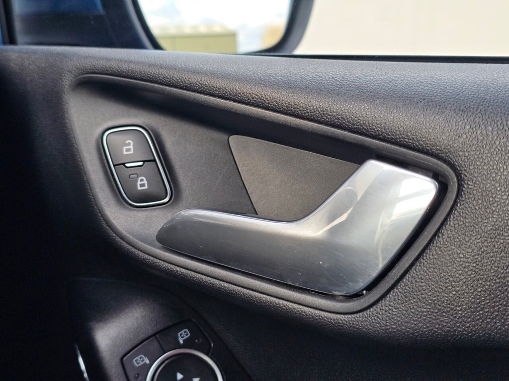 Used Ford Fiesta 2018 for sale - 76867372: Photo 33