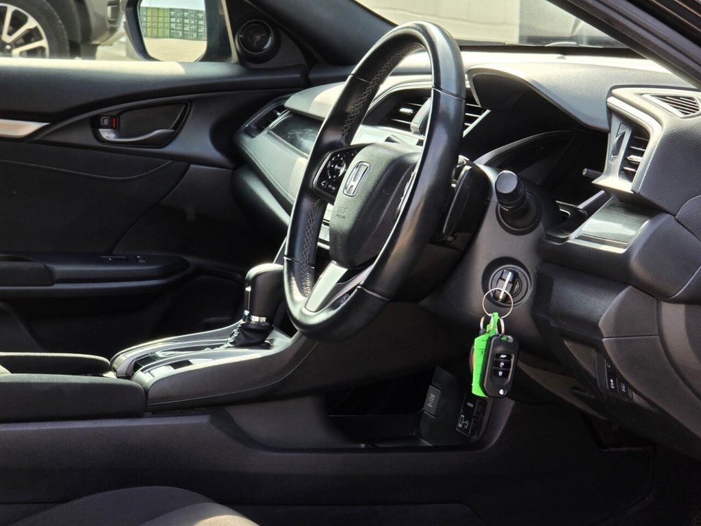 Used Honda Civic 2022 for sale - 77991139: Photo 18