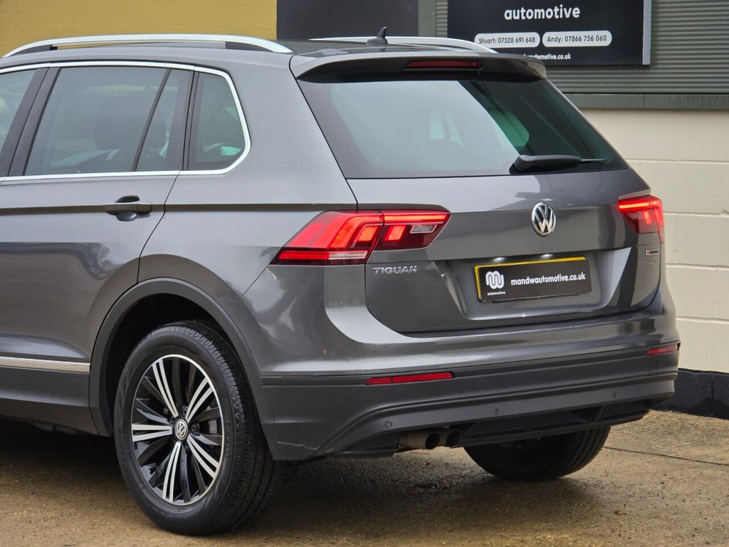 Used Volkswagen Tiguan 2018 for sale - 76867201: Photo 14