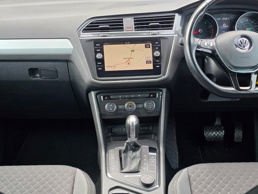 Used Volkswagen Tiguan 2018 for sale - 76867201: Photo 41