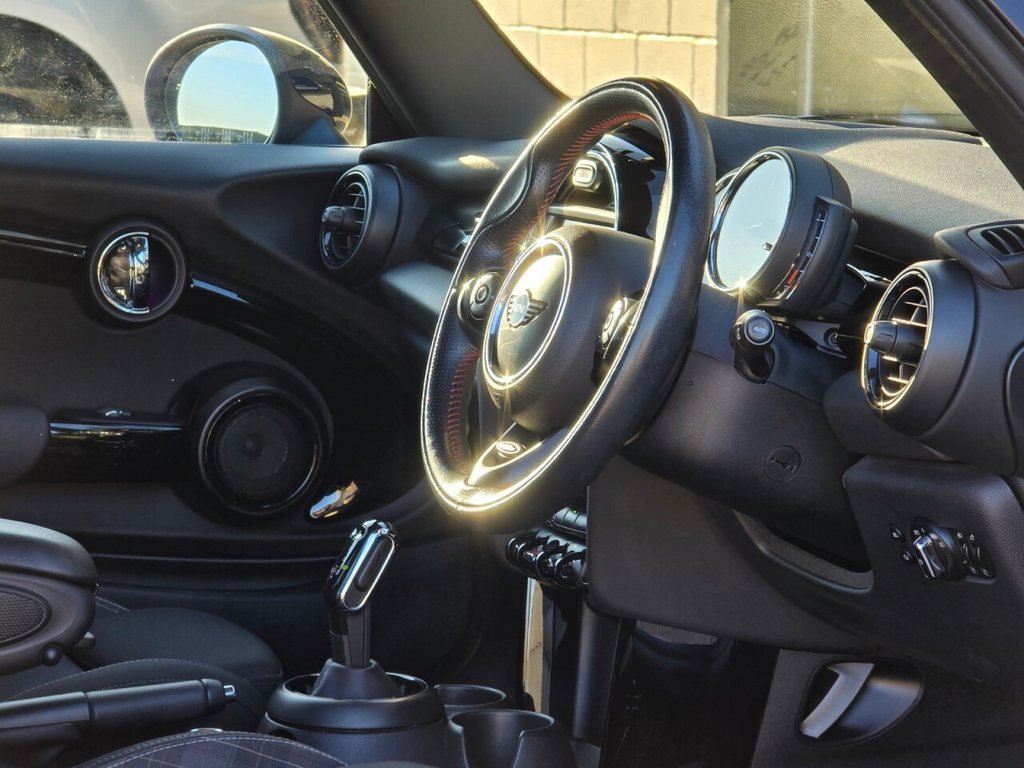 Used MINI Hatch 2018 for sale - 76867370: Photo 19