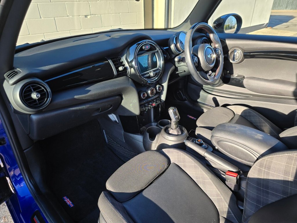 Used MINI Hatch 2018 for sale - 76867370: Photo 22