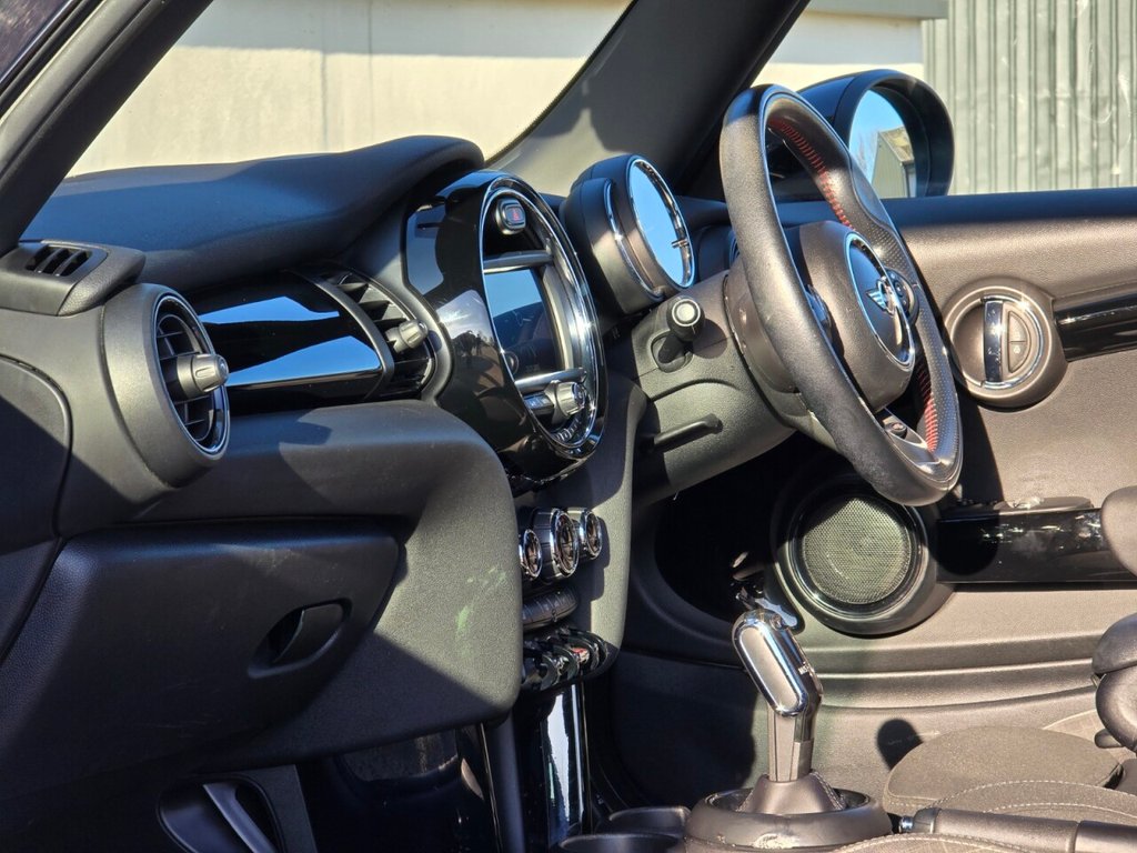 Used MINI Hatch 2018 for sale - 76867370: Photo 23