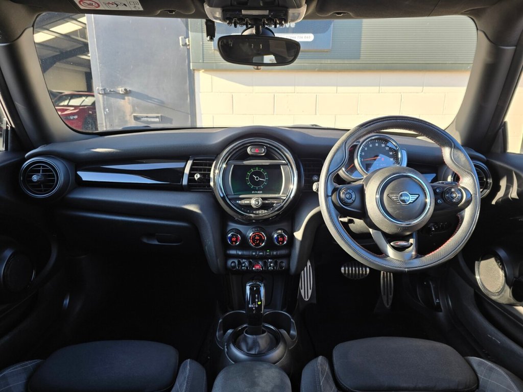 Used MINI Hatch 2018 for sale - 76867370: Photo 27