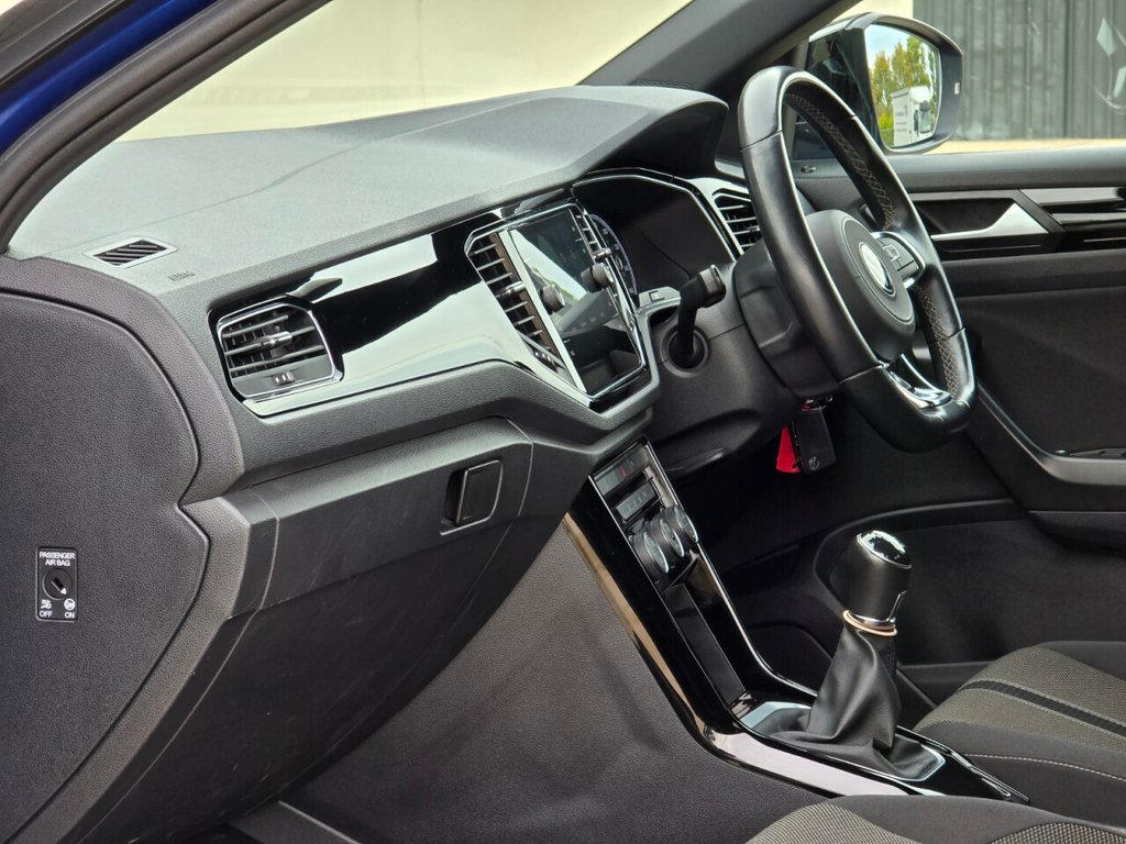 Used Volkswagen T-Roc 2021 for sale - 76867279: Photo 22