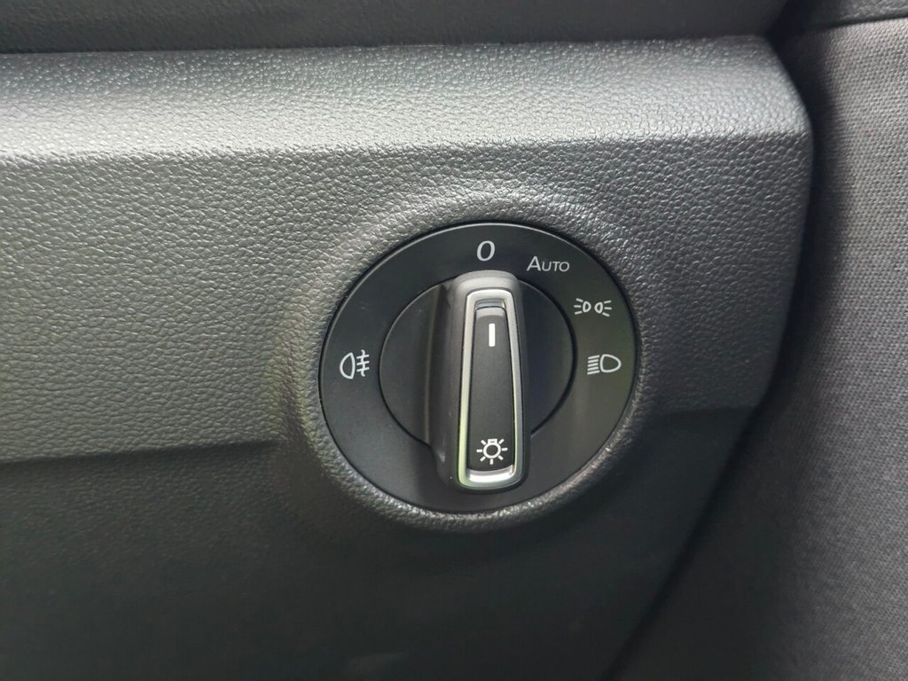 Used Volkswagen T-Roc 2021 for sale - 76867279: Photo 36