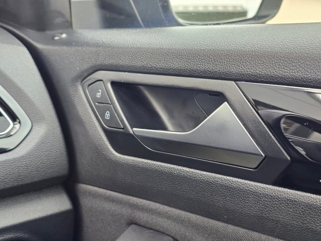 Used Volkswagen T-Roc 2021 for sale - 76867279: Photo 37