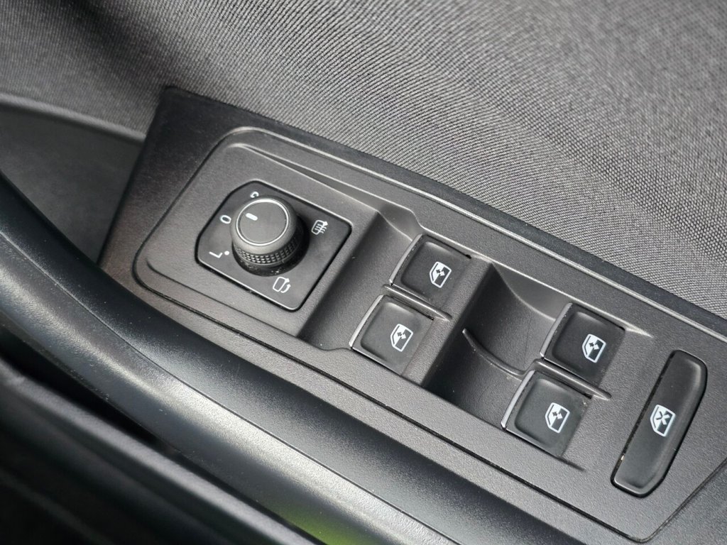 Used Volkswagen T-Roc 2021 for sale - 76867279: Photo 38