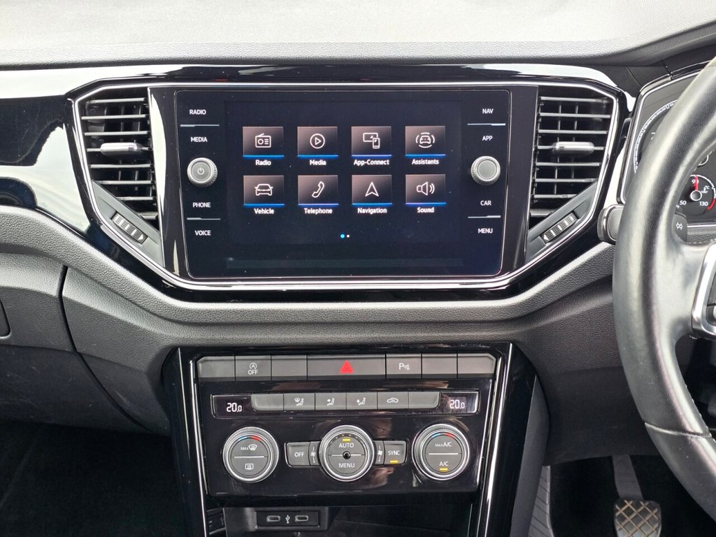 Used Volkswagen T-Roc 2021 for sale - 76867279: Photo 41