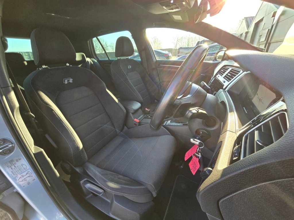Used Volkswagen Golf 2018 for sale - 77133401: Photo 19