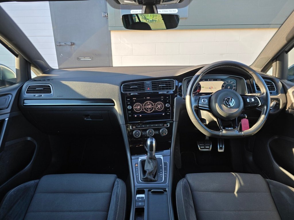 Used Volkswagen Golf 2018 for sale - 77133401: Photo 26