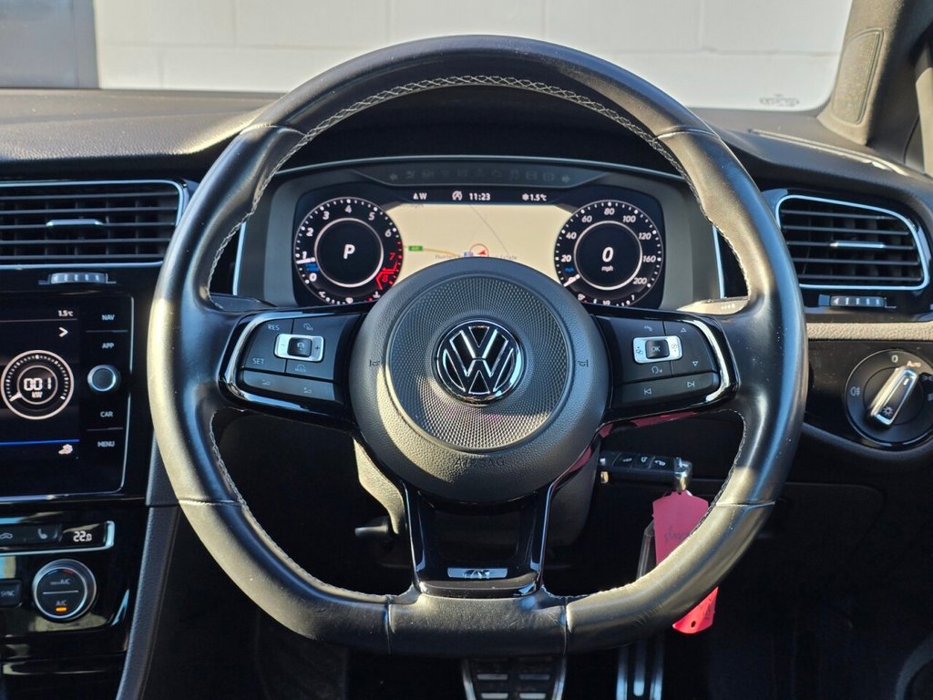 Used Volkswagen Golf 2018 for sale - 77133401: Photo 29