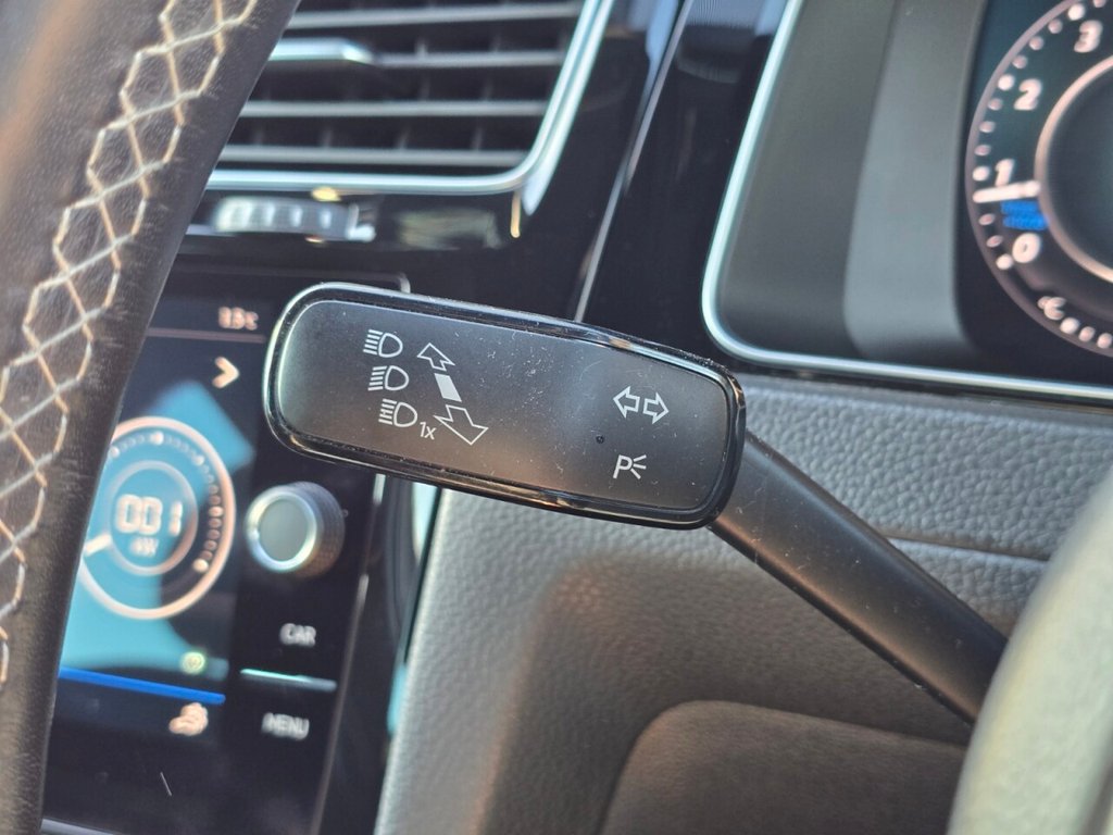 Used Volkswagen Golf 2018 for sale - 77133401: Photo 36