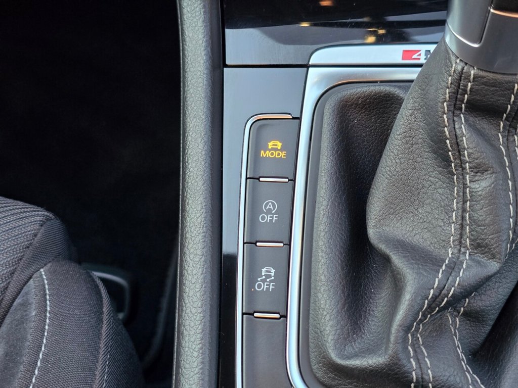 Used Volkswagen Golf 2018 for sale - 77133401: Photo 64