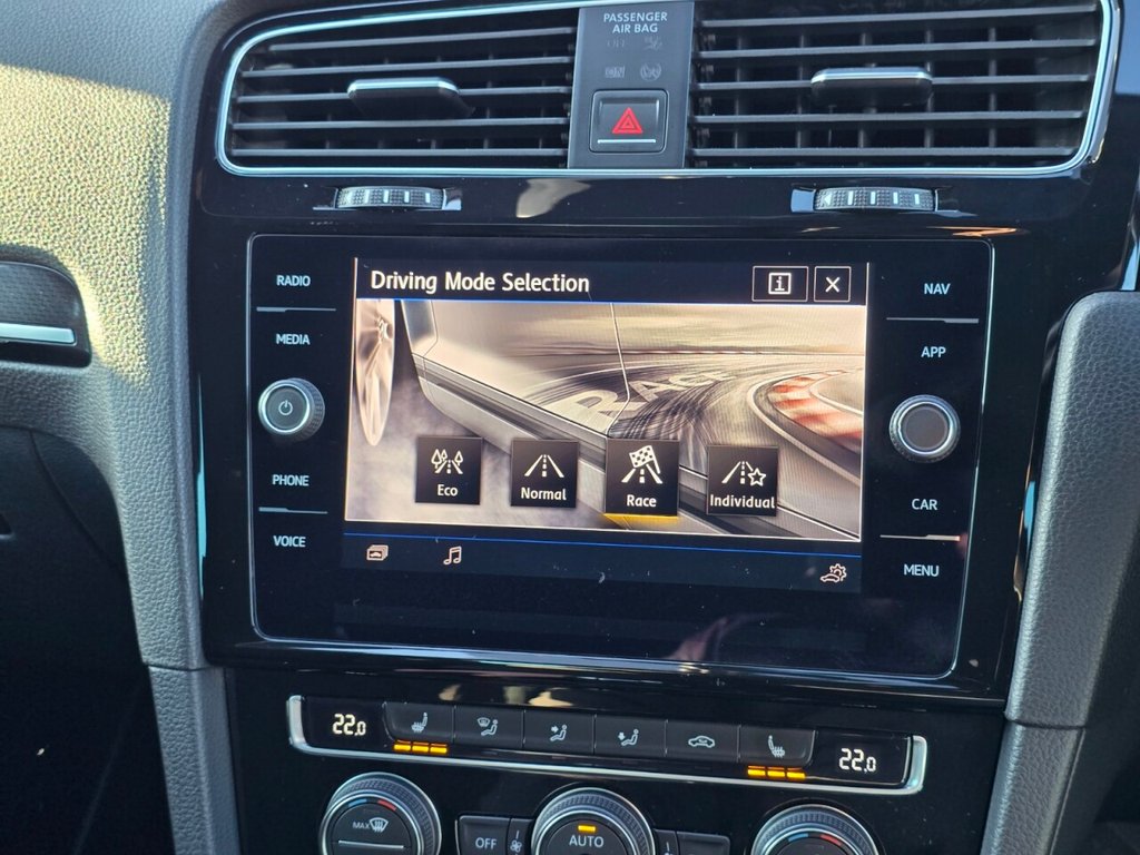 Used Volkswagen Golf 2018 for sale - 77133401: Photo 65