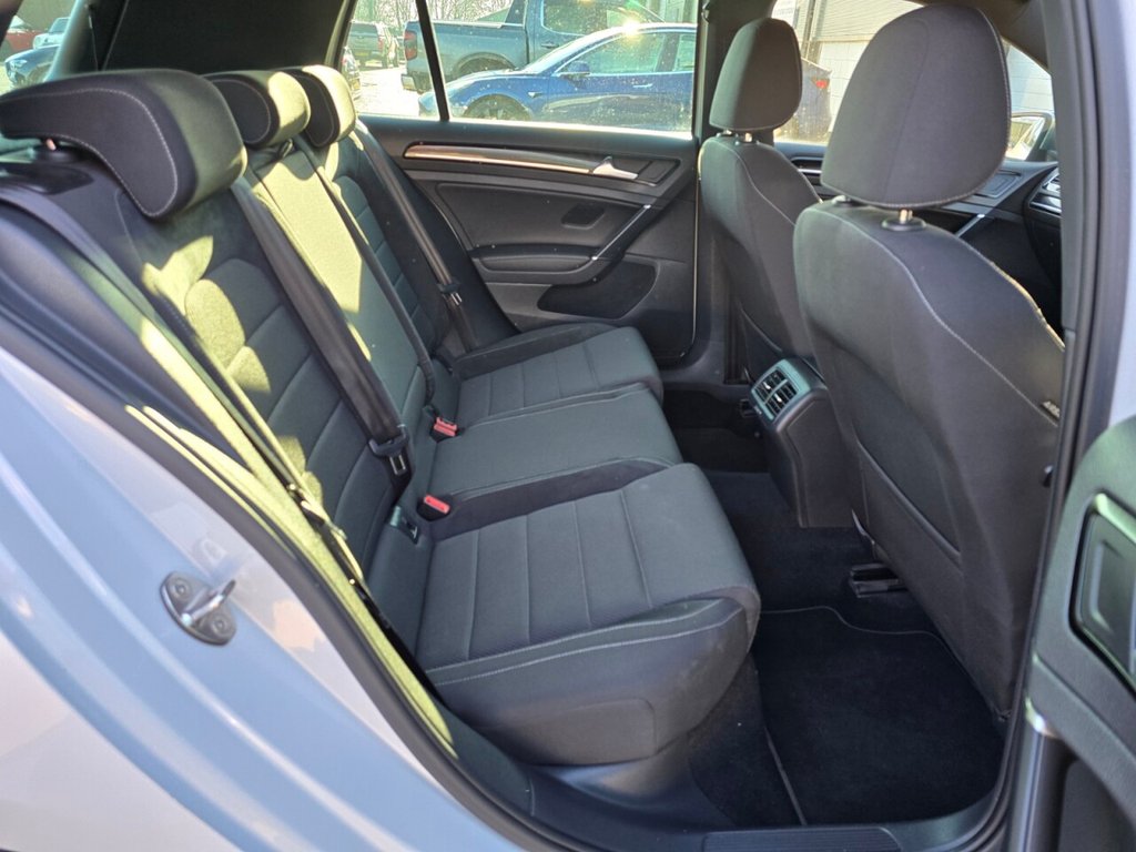 Used Volkswagen Golf 2018 for sale - 77133401: Photo 70