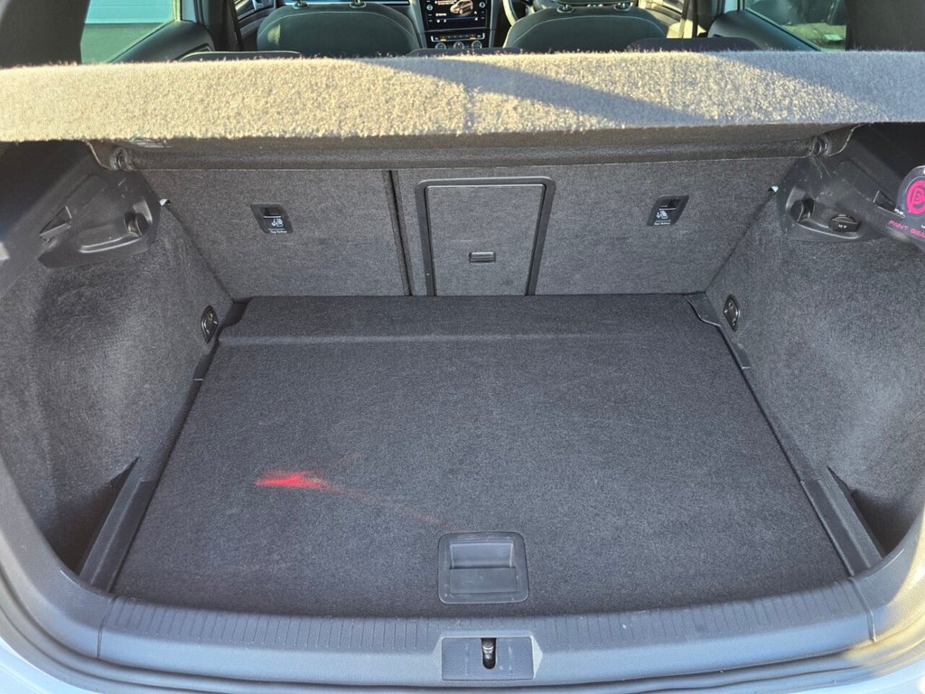 Used Volkswagen Golf 2018 for sale - 77133401: Photo 77